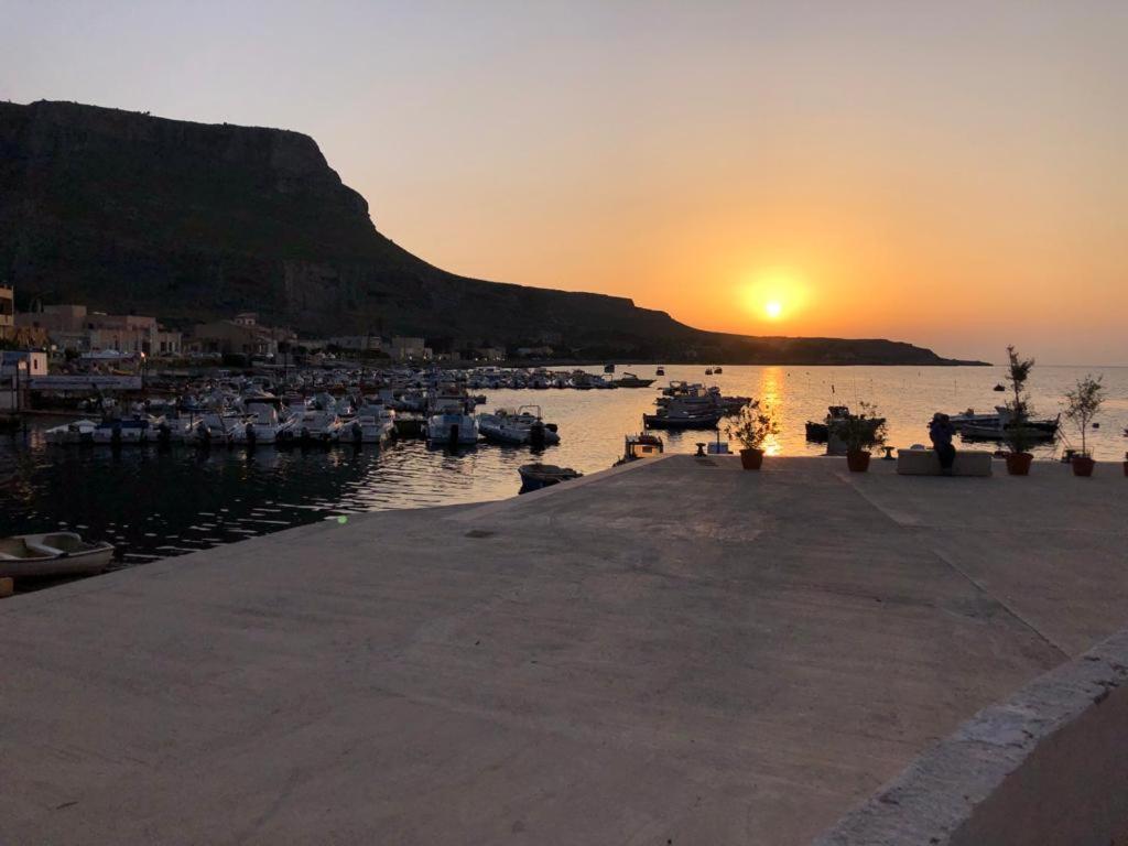 La Casa Del Gelso Apartamento Tonnara di Bonagia Exterior foto